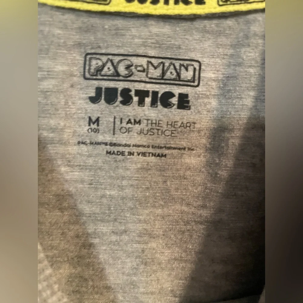 Justice Gray Graphic Tee with‎ PAC-MAN Icons! NWT! Size M!